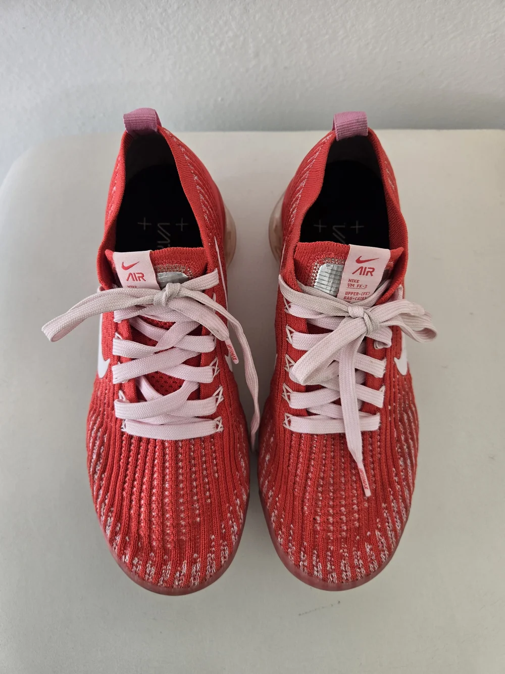 Nike Air VaporMax Flyknit 3 Track Red/Pink/White Low Top Sneakers  Sz 8/EUR 39